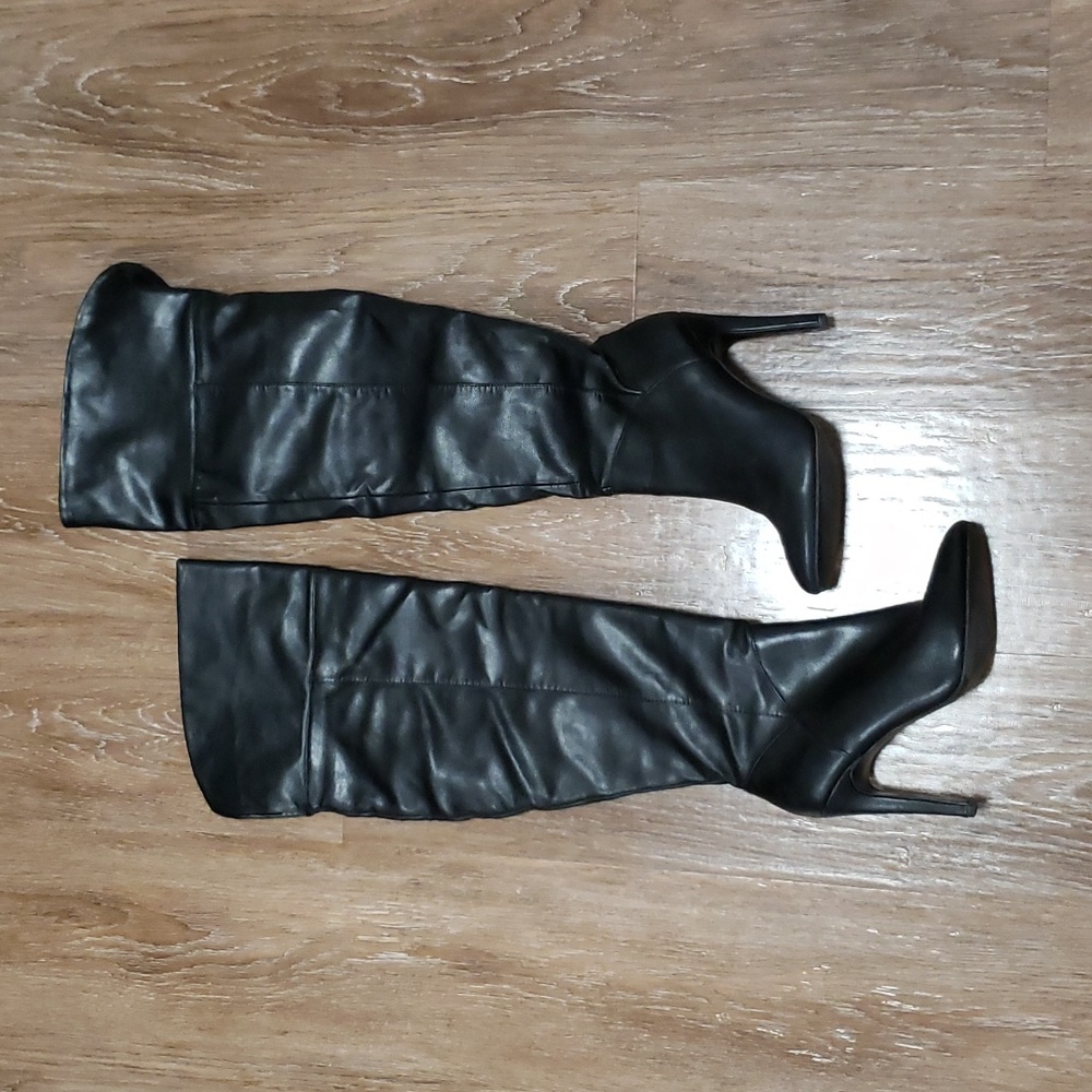 (8.5) Call it Spring Heeled Over-the-Knee Pull On Boots Party Night Out Popstar
